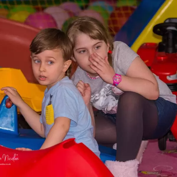 NIKON D7100 2017 04 22 11:45:58 f/5 1/640sec ISO 6400 140mm